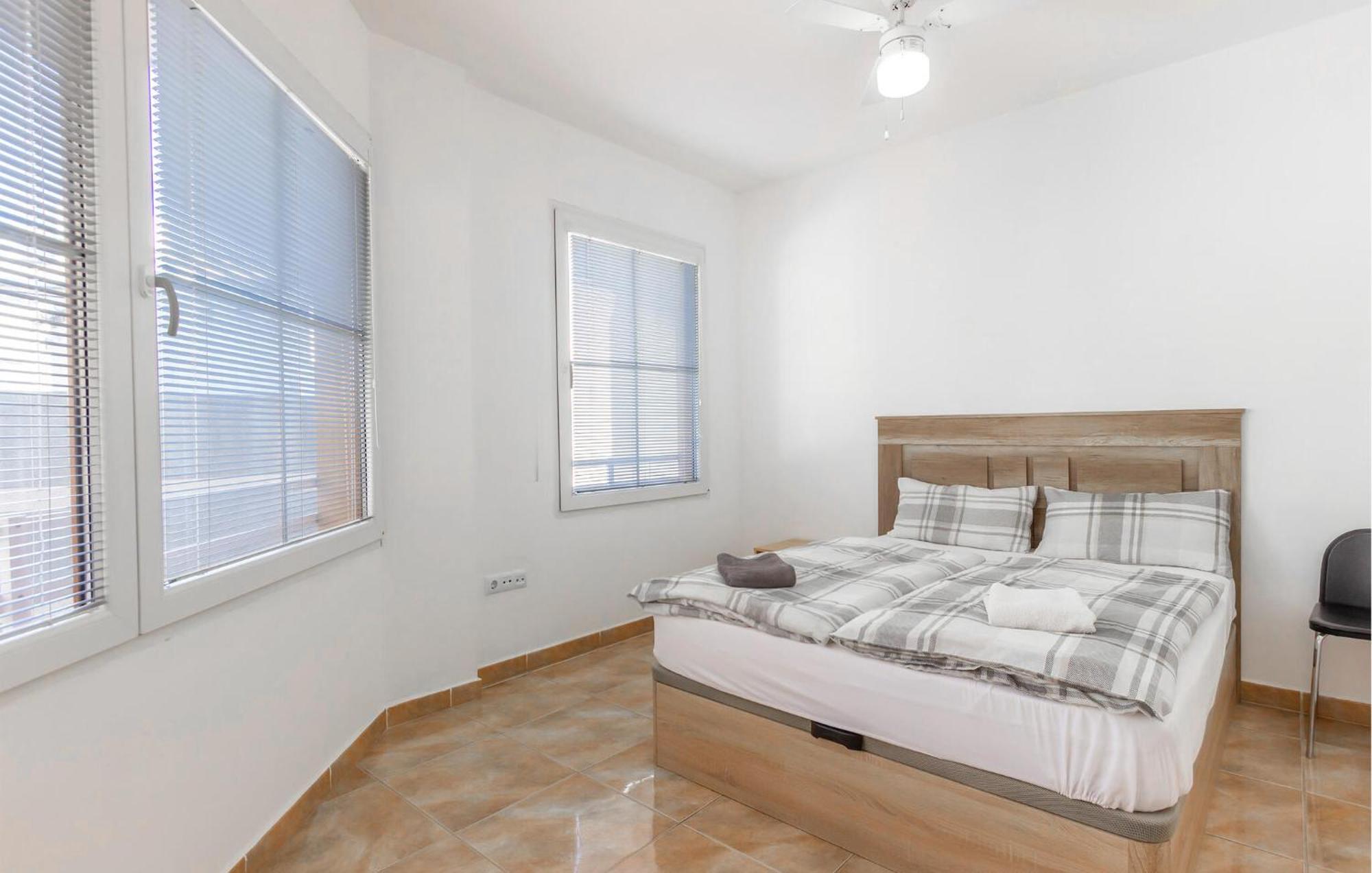 Amazing Apartment In Santa Pola Esterno foto