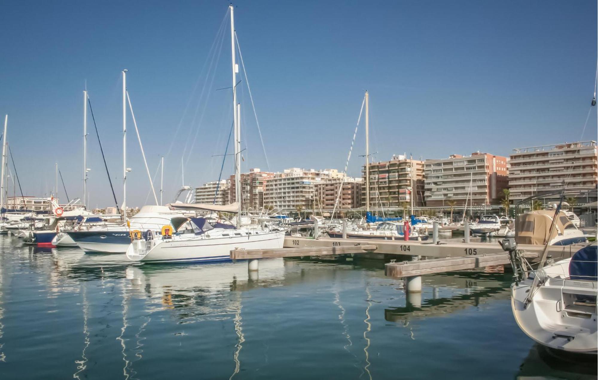 Amazing Apartment In Santa Pola Esterno foto